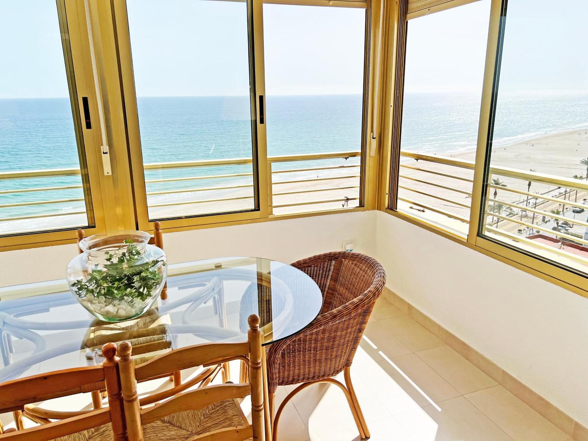 Oasis Frente Al Mar. Parking Gratis Apartment El Campello Exterior photo
