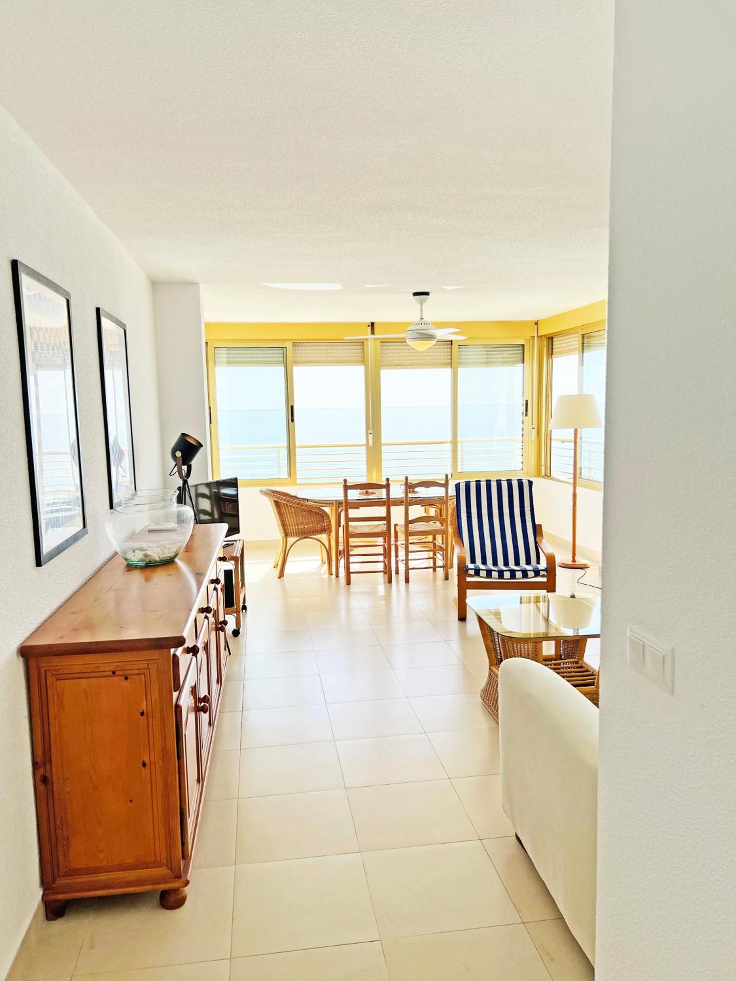 Oasis Frente Al Mar. Parking Gratis Apartment El Campello Exterior photo
