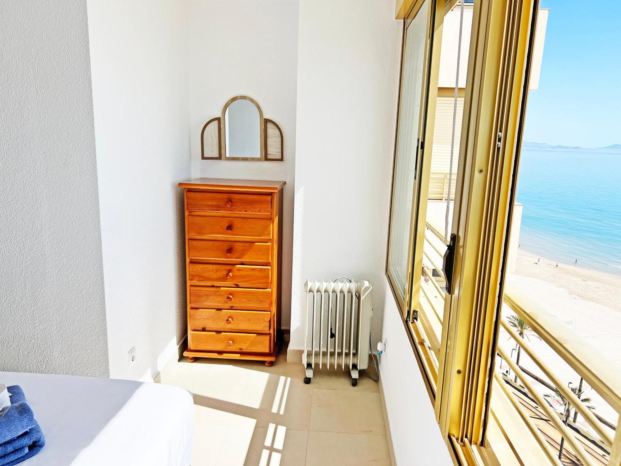 Oasis Frente Al Mar. Parking Gratis Apartment El Campello Exterior photo