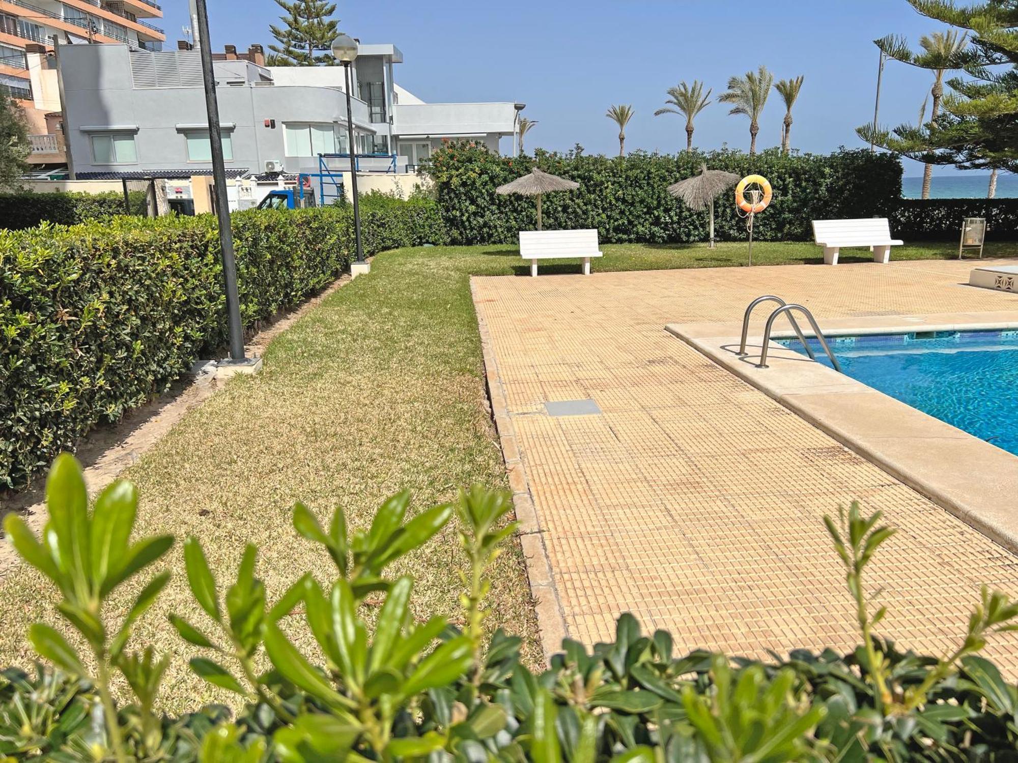 Oasis Frente Al Mar. Parking Gratis Apartment El Campello Exterior photo