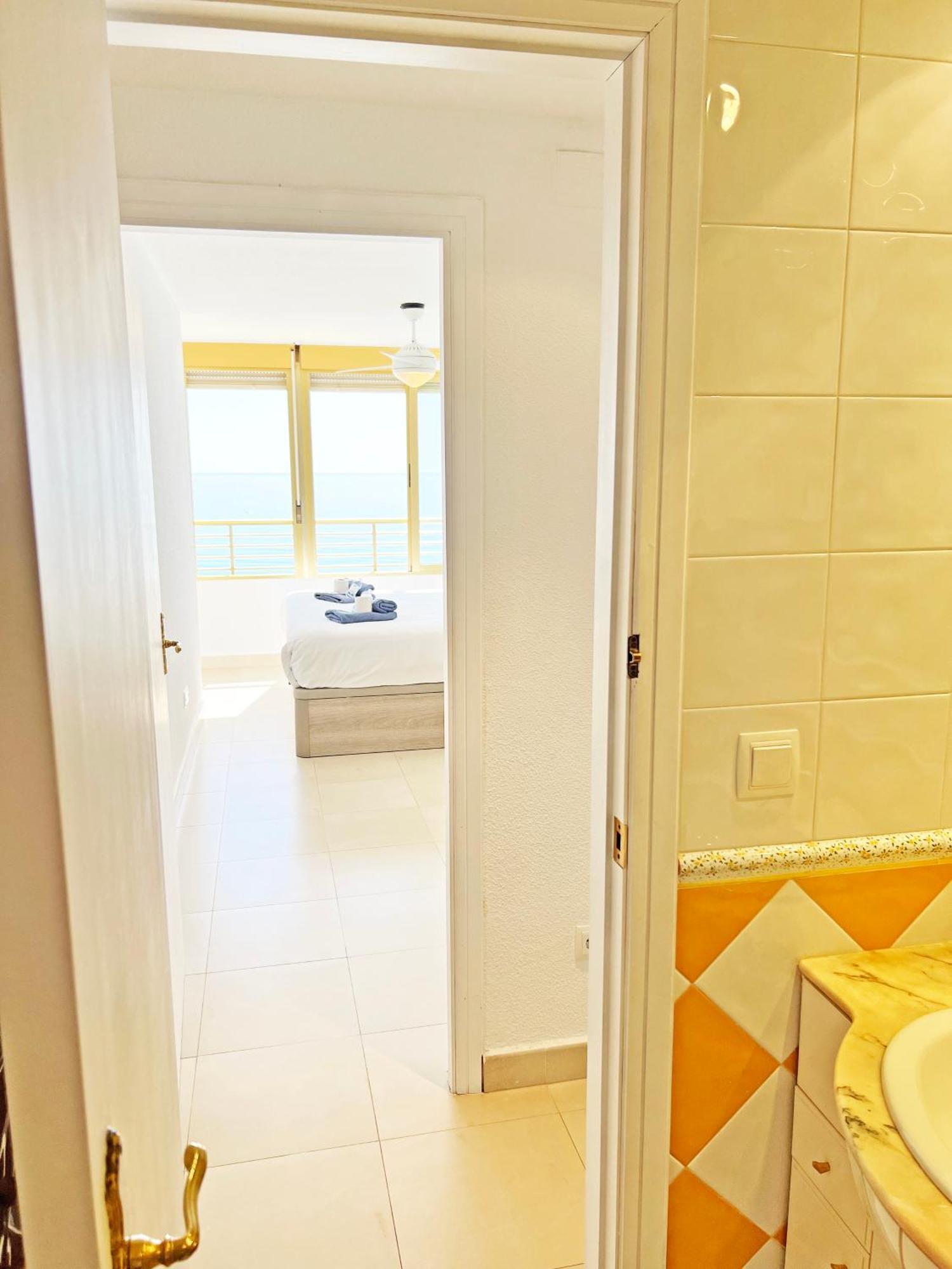 Oasis Frente Al Mar. Parking Gratis Apartment El Campello Exterior photo